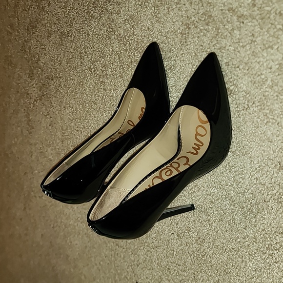 Sam Edelman Danna Black Patent Heels - Picture 2 of 9